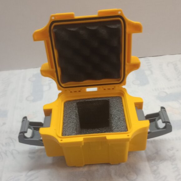 Invicta Watch Case Only-Waterproof Storage Box Yellow Hard Plastic w/Inserts - Picture 8 of 8